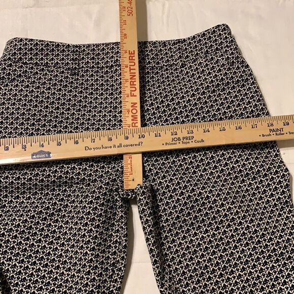 Willi Smith size 8 ankle pants.  Black and white - Picture 3 of 7